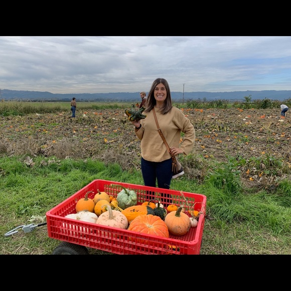 Meet your Posher, Natalie - Picture 11 of 16